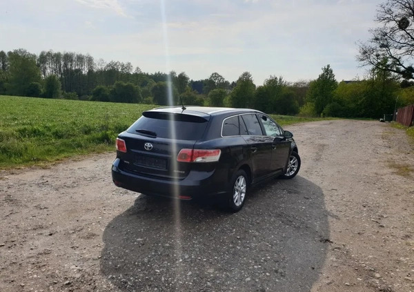 Toyota Avensis cena 33500 przebieg: 196000, rok produkcji 2011 z Sierpc małe 466